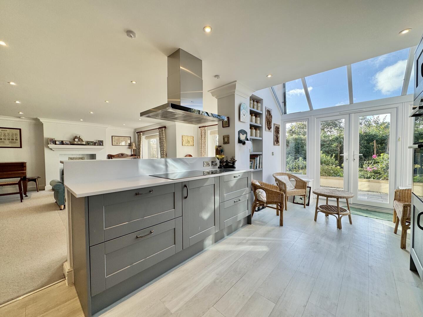 4 bed property in Kenwyn Gardens, Truro